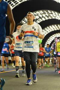 BIB: 41661, 44002
                            <button type="button" onclick="openModal(20285185)" class="btn btn-primary btn-sm float-right btn-popup" data-toggle="modal" data-target=".modal-high-quality">
                        <i class="fas fa-shopping-cart"></i> Add to Cart
                    </button>
                                            <button type="button" onclick="isThisMe(20285185, true)" class="btn btn-success btn-sm float-right btn-popup btn-isme hidden" data-toggle="tooltip" data-placement="bottom" title="นี่คือรูปของคุณใช่ไหม คลิกที่นี่เพื่อเอาเข้าอัลบั้ม">
                        <i class="fas fa-plus"></i> Add to album
                    </button>
                    <button type="button" onclick="isThisMe(20285185, false)" class="btn btn-warning btn-sm float-right btn-popup btn-isnotme hidden">
                        <i class="fas fa-ban"></i> Remove from album
                    </button>